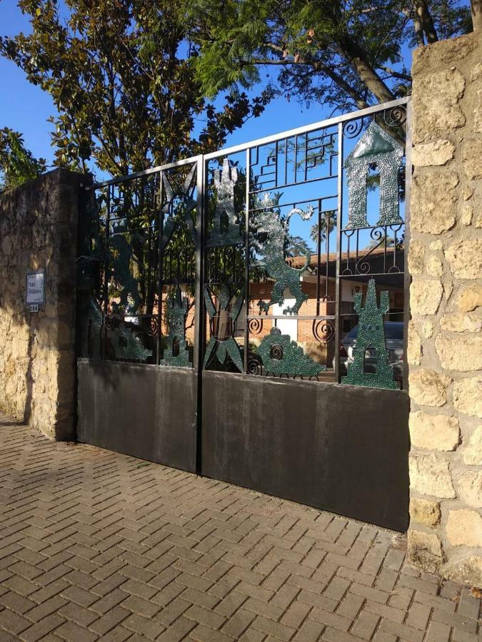 Fantastico Chalet Con Piscina En Avenida Del Brillante Villa Cordoba Ngoại thất bức ảnh